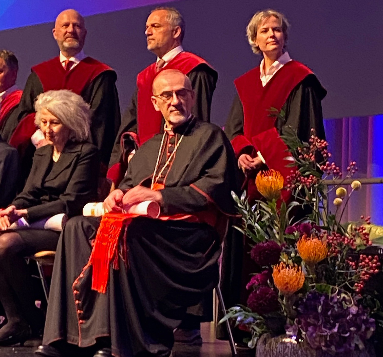 درجة الدكتوراه الفخرية لبطريرك القدس للاتين الكاردينال بيرباتيستا بيتسابالا