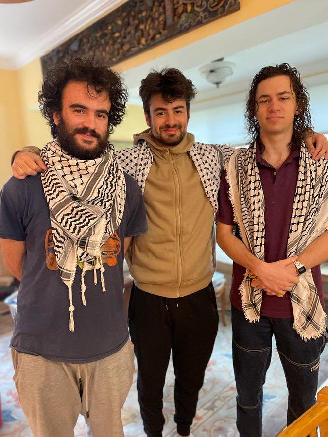 الطلاب 